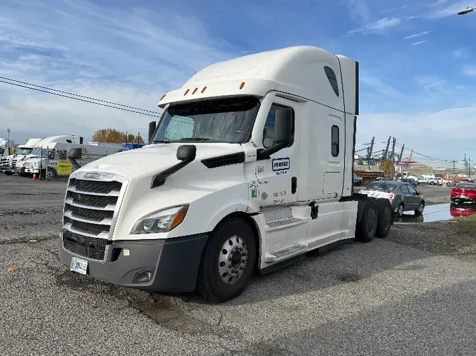 2020 Freightliner T12664ST