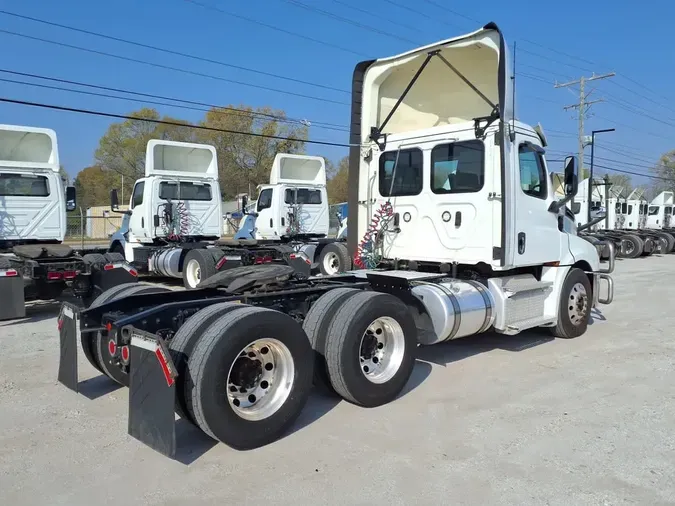 2020 FREIGHTLINER/MERCEDES NEW CASCADIA PX12664393f4e5d94cfc4cebc8e4235db26bb3b
