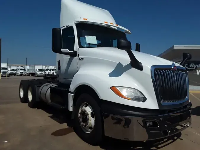 2019 NAVISTAR INTERNATIONAL LT625 DAYCAB T/A