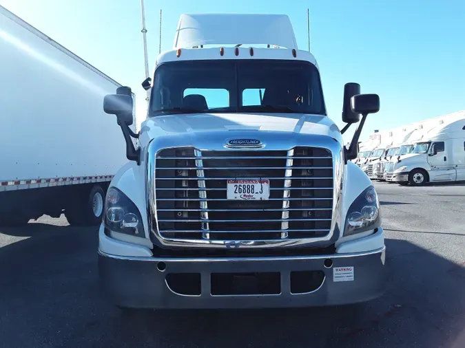 2018 FREIGHTLINER/MERCEDES CASCADIA 125