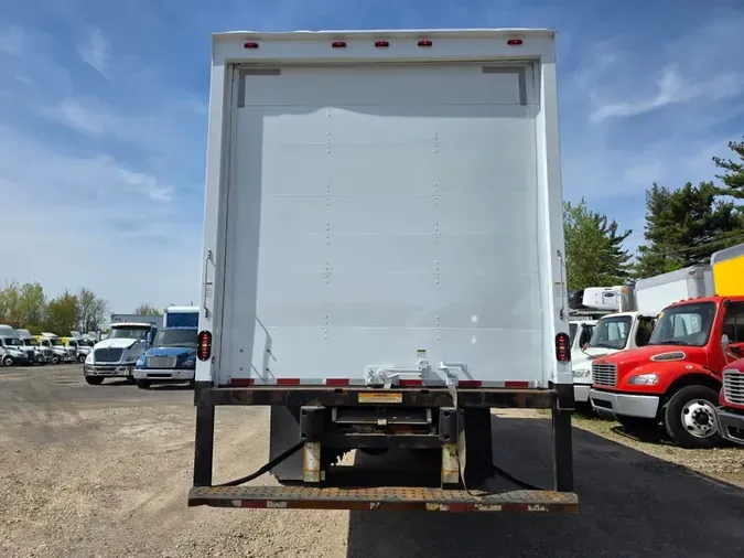 2019 FREIGHTLINER/MERCEDES M2 106