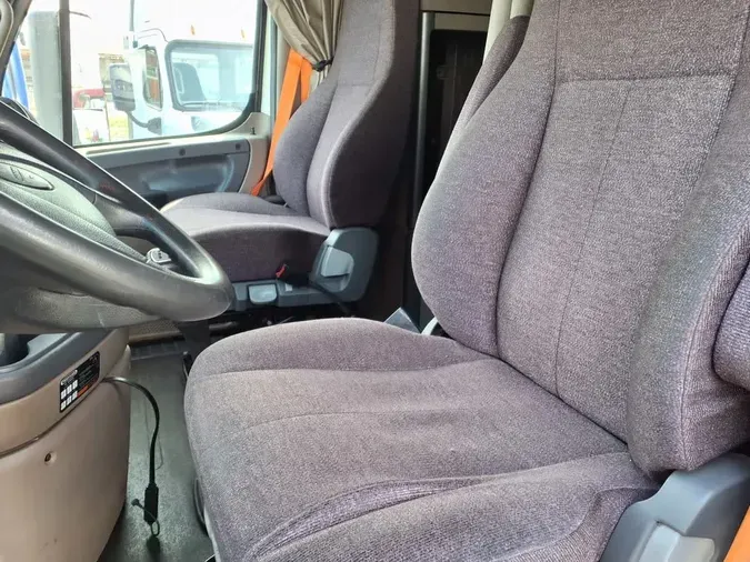 2018 FREIGHTLINER/MERCEDES CASCADIA 125