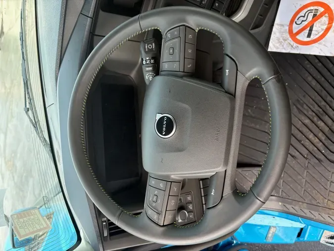 2027 VOLVO TRUCK VNL64TV04