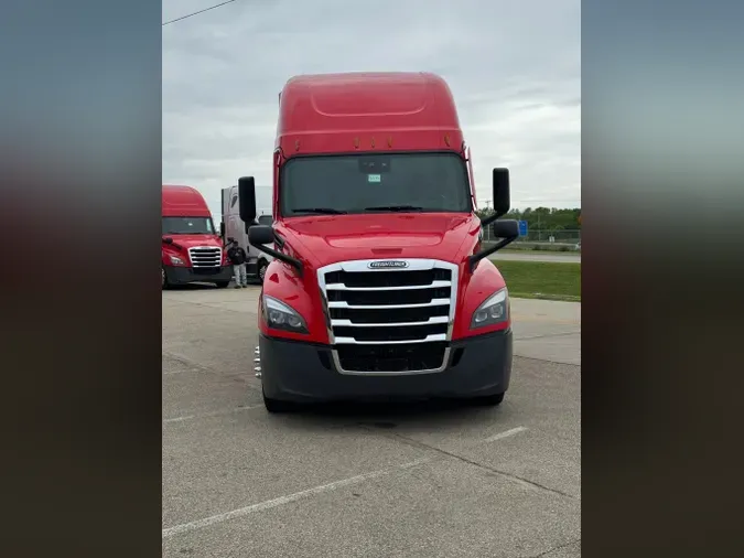 2022 FREIGHTLINER Cascadia 1263945a2f46f70118f3a889cf54ecef841