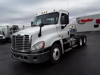 2017 Freightliner CASCADIA 125