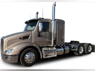 2021 Peterbilt 579