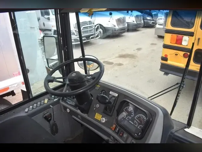 2013 THOMAS BUILT BUSES SAF-T-LINER