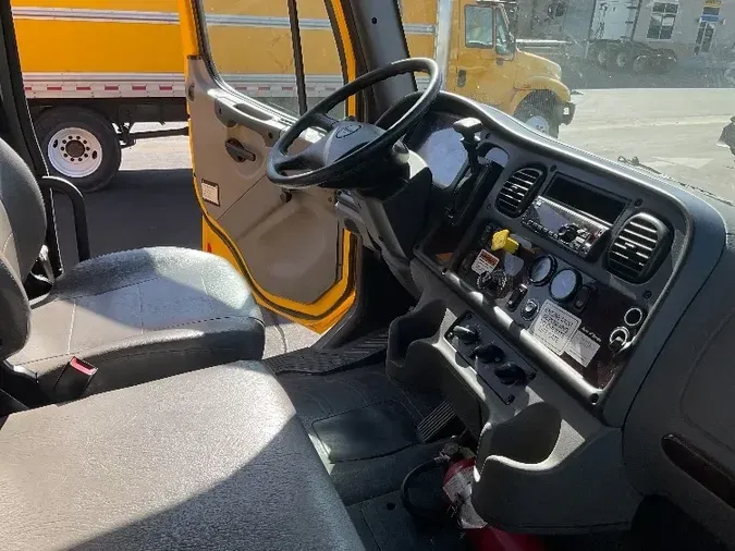 2019 Freightliner M2