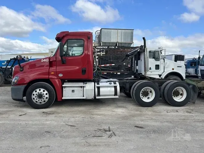 2017 FREIGHTLINER CASCADIA 125