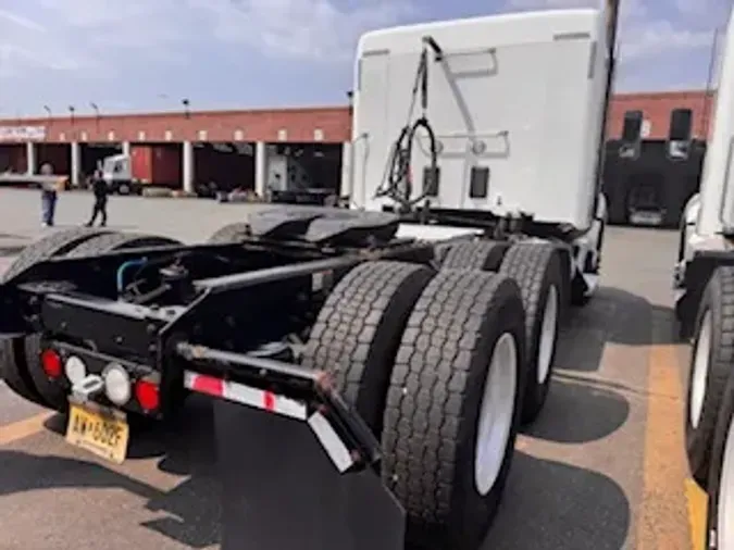 2020 KENWORTH T880