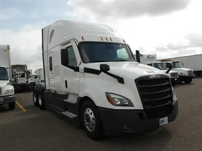 2022 FREIGHTLINER CA126