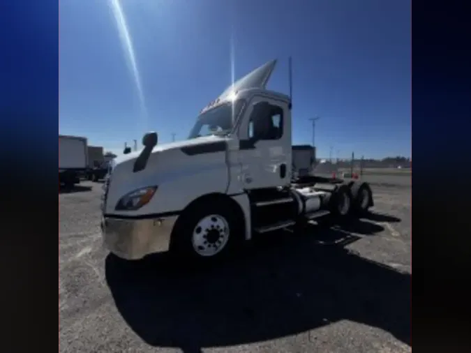 2019 FREIGHTLINER NEW CASCADIA PX12664