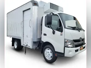 2018 Hino 195