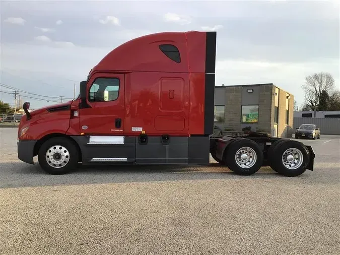 2020 FREIGHTLINER CASCADIA