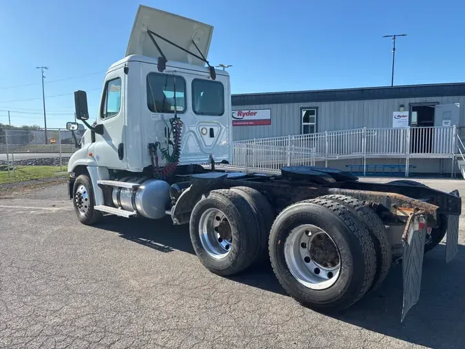 2020 FREIGHTLINER/MERCEDES CASCADIA 125