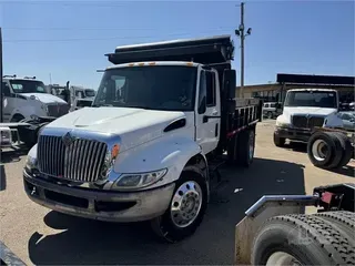 2008 INTERNATIONAL DURASTAR 4300