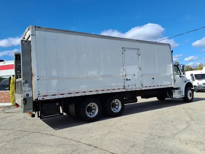 2017 FREIGHTLINER/MERCEDES M2 106