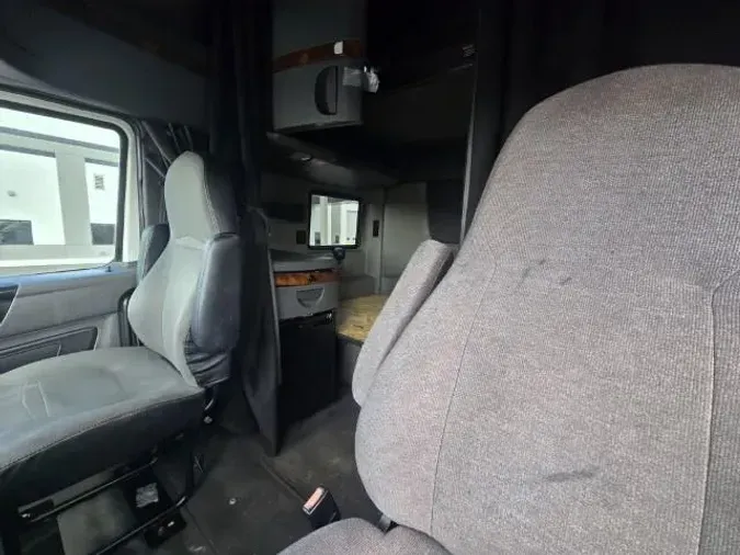 2022 International LT625