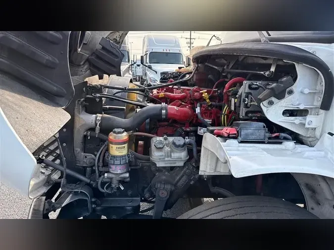 2019 FREIGHTLINER M2-106