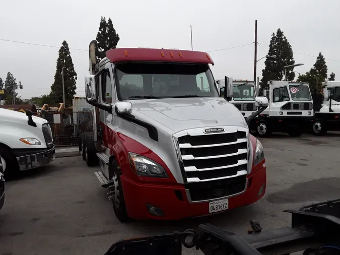 2020 FREIGHTLINER/MERCEDES NEW CASCADIA 116