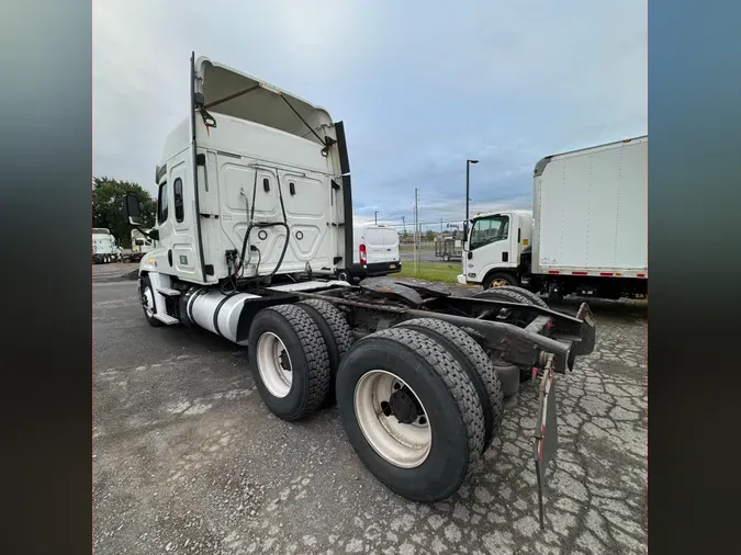 2018 FREIGHTLINER/MERCEDES CASCADIA 125