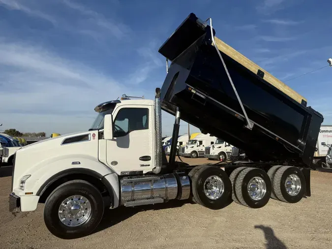2025 Kenworth T880396b7b4aee25256f062afae6b55598ef