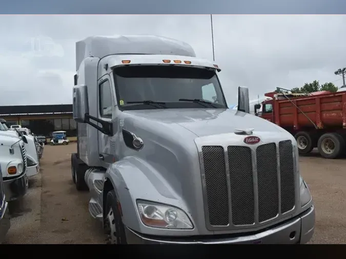 2016 PETERBILT 579