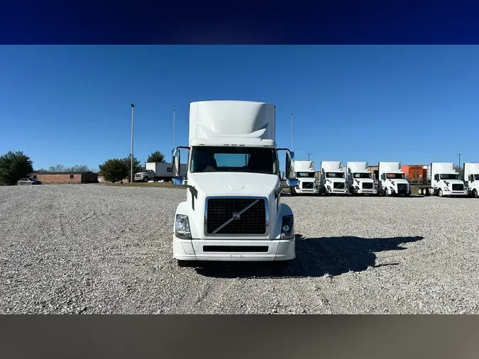 2018 Volvo VNL300