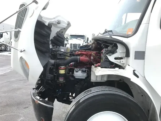 2017 Freightliner M2