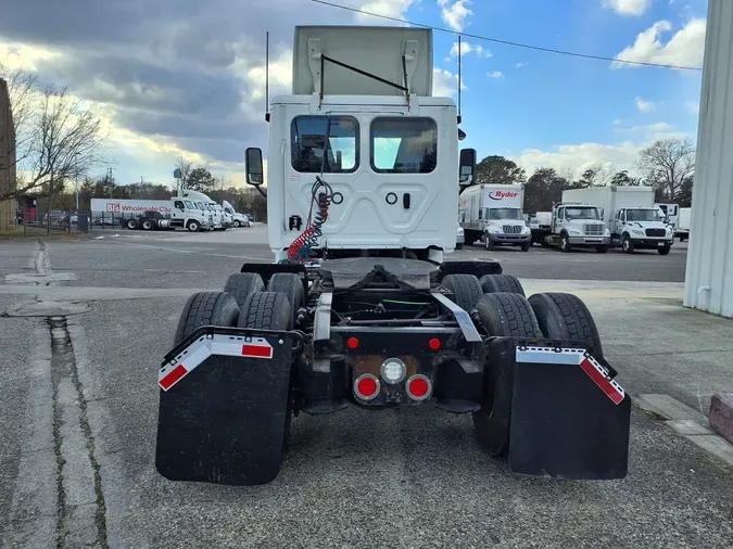 2019 FREIGHTLINER/MERCEDES CASCADIA 125