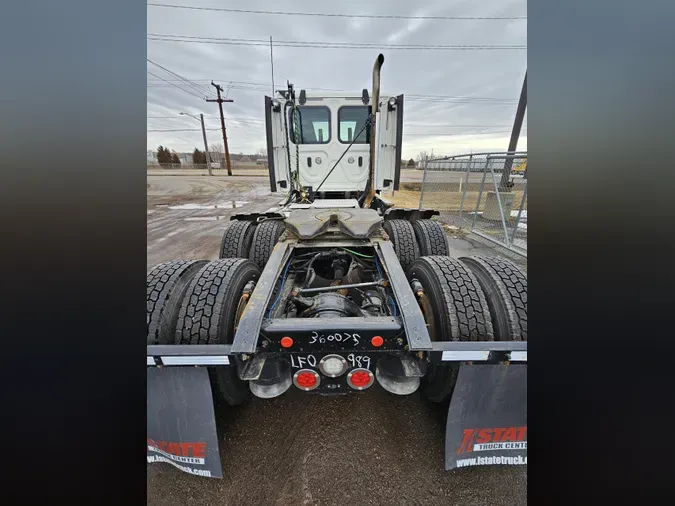 2020 Freightliner New Cascadia