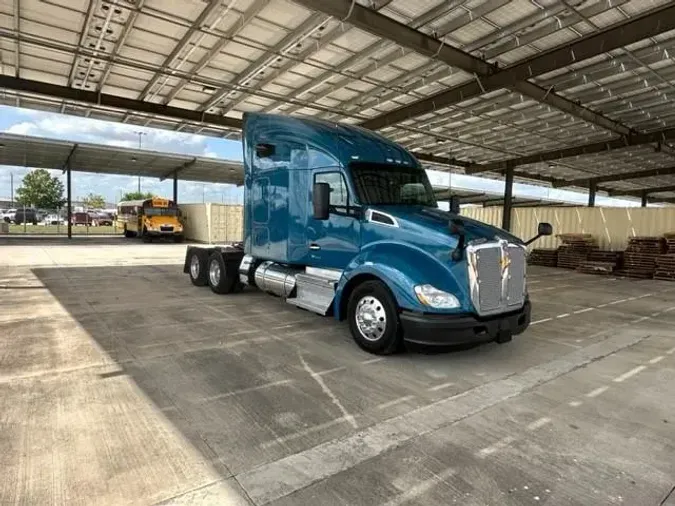 2022 Kenworth T680