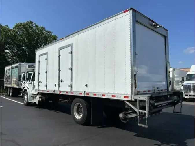 2020 FREIGHTLINER/MERCEDES M2 106
