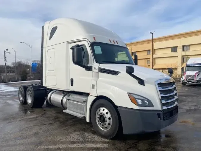 2020 Freightliner Cascadia