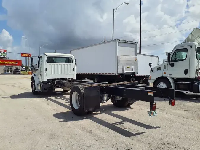 2020 FREIGHTLINER/MERCEDES M2 106