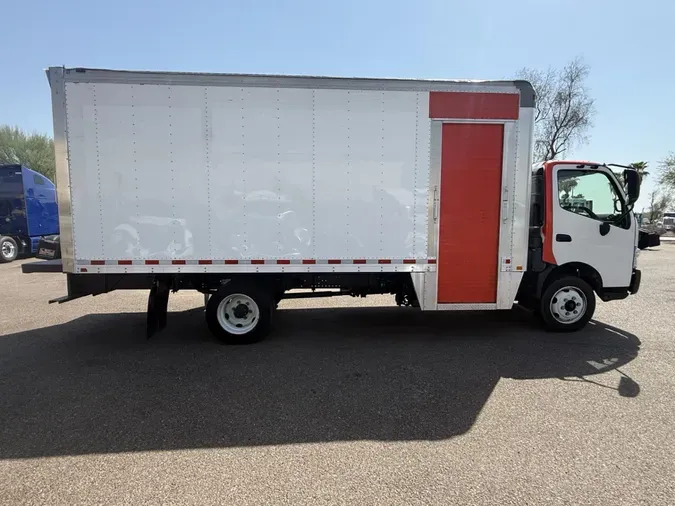 2018 Hino 195