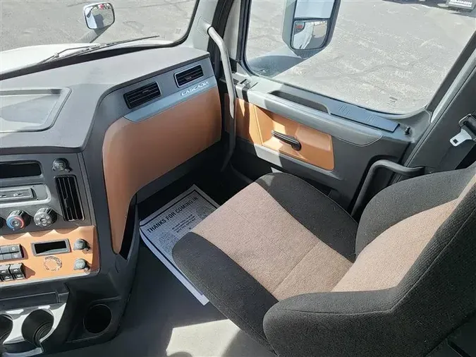 2022 FREIGHTLINER CASCADIA