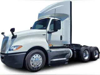 2020 International LT625