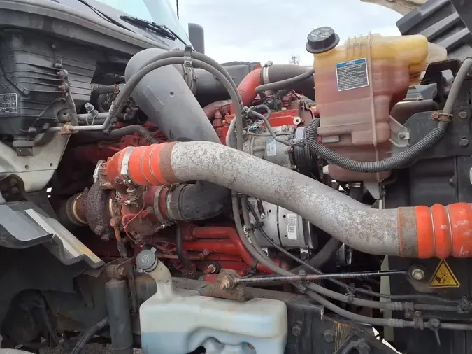 2021 NAVISTAR INTERNATIONAL LT625 DAYCAB S/A