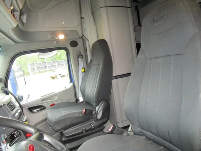2022 Peterbilt 579