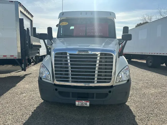 2019 FREIGHTLINER/MERCEDES CASCADIA 125