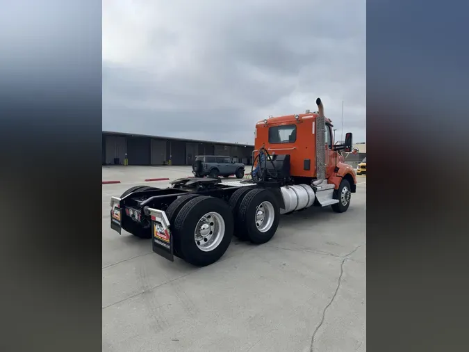2020 Kenworth T880399854e75e49ef4111f7f471cd125ec2