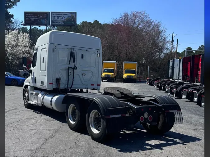 2020 FREIGHTLINER CASCADIA