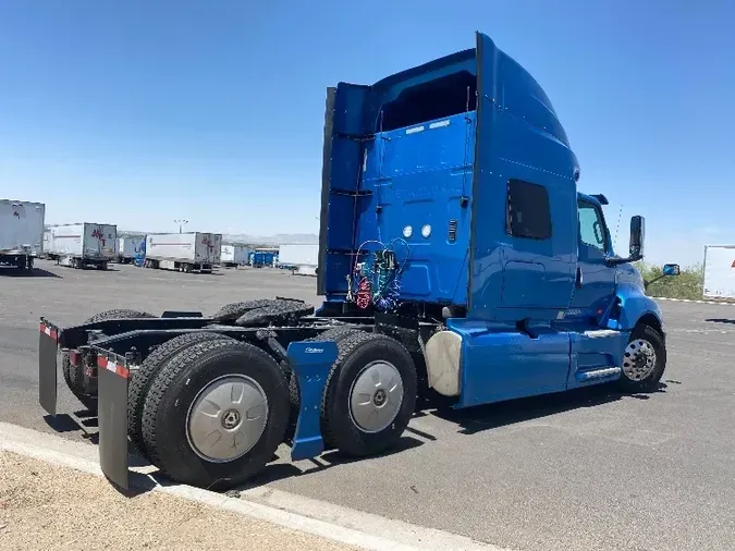 2018 International LT625