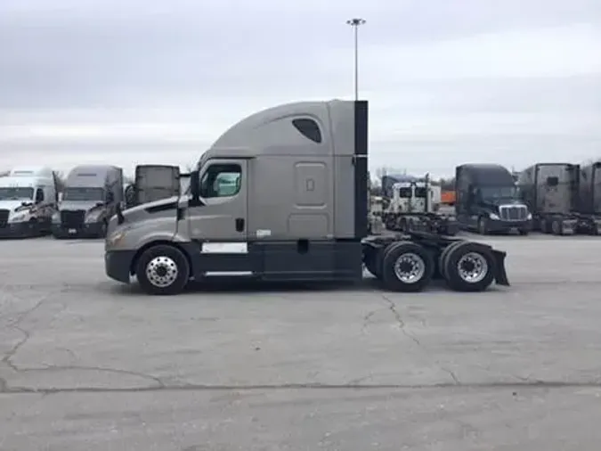 2020 Freightliner Cascadia