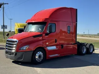 2022 FREIGHTLINER Cascadia 126