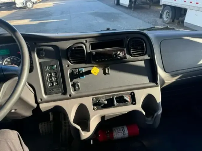 2019 FREIGHTLINER/MERCEDES M2 106399d7ee02b23d8b5f77ff2a55cbb2cd5