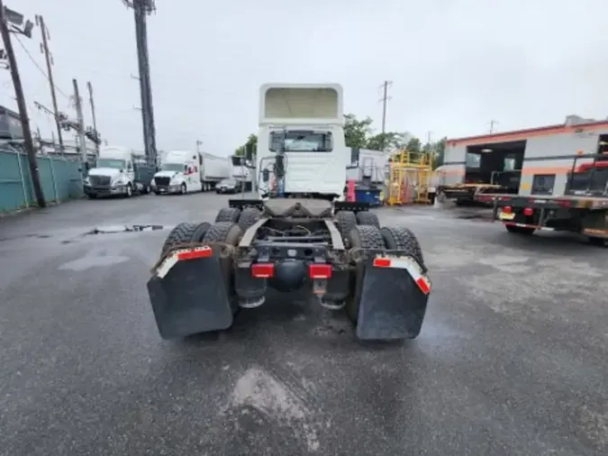 2019 NAVISTAR INTERNATIONAL LT625 DAYCAB T/A
