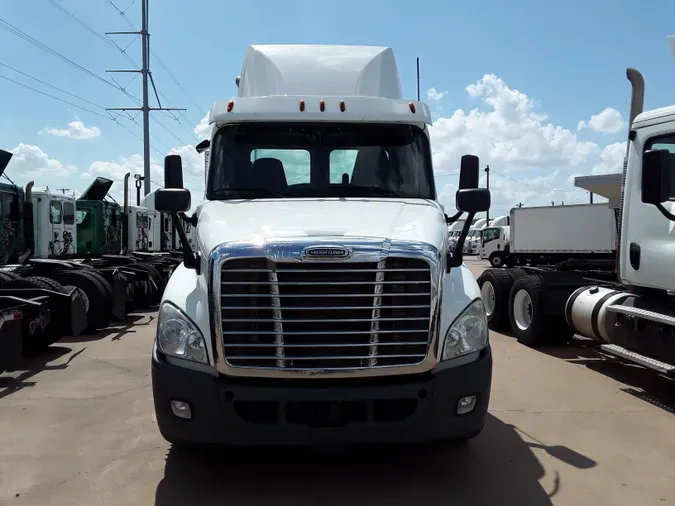 2016 FREIGHTLINER/MERCEDES CASCADIA 125