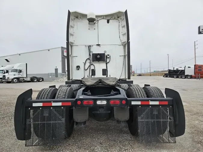 2023 PETERBILT 579